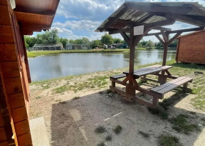Pri Vode Aj Pre Rybarov 3 *